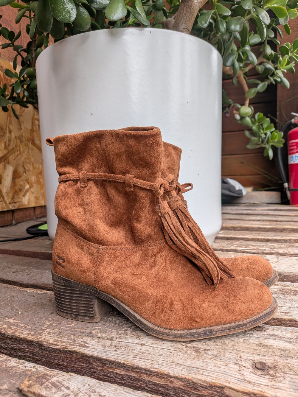 Billabong Chestnut Suede Tassel Ankle Boots